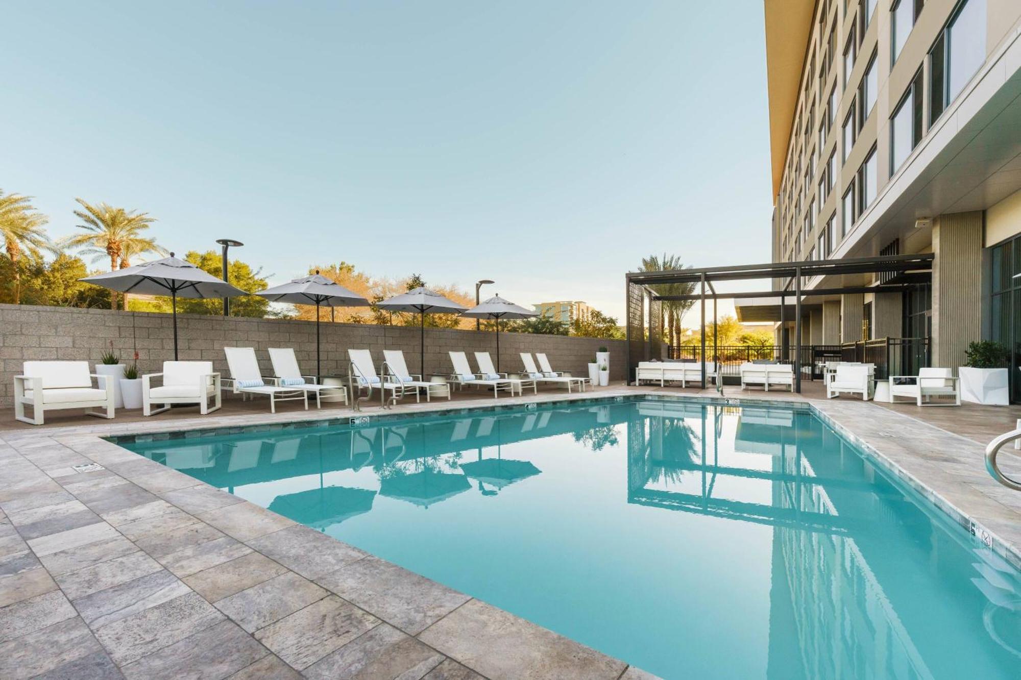 Ac Hotel By Marriott Scottsdale North Paradise Valley Exterior photo