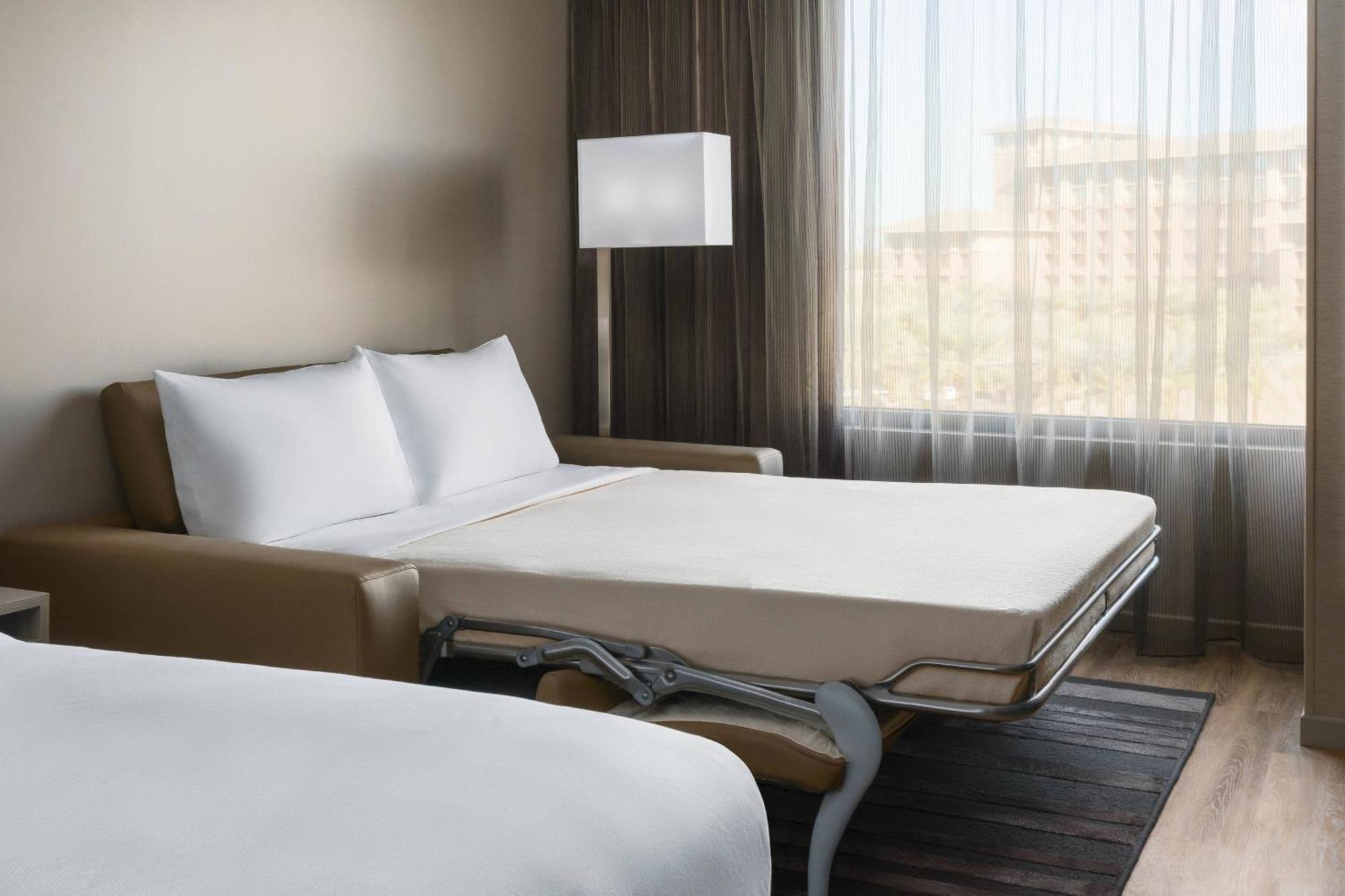 Ac Hotel By Marriott Scottsdale North Paradise Valley Exterior photo